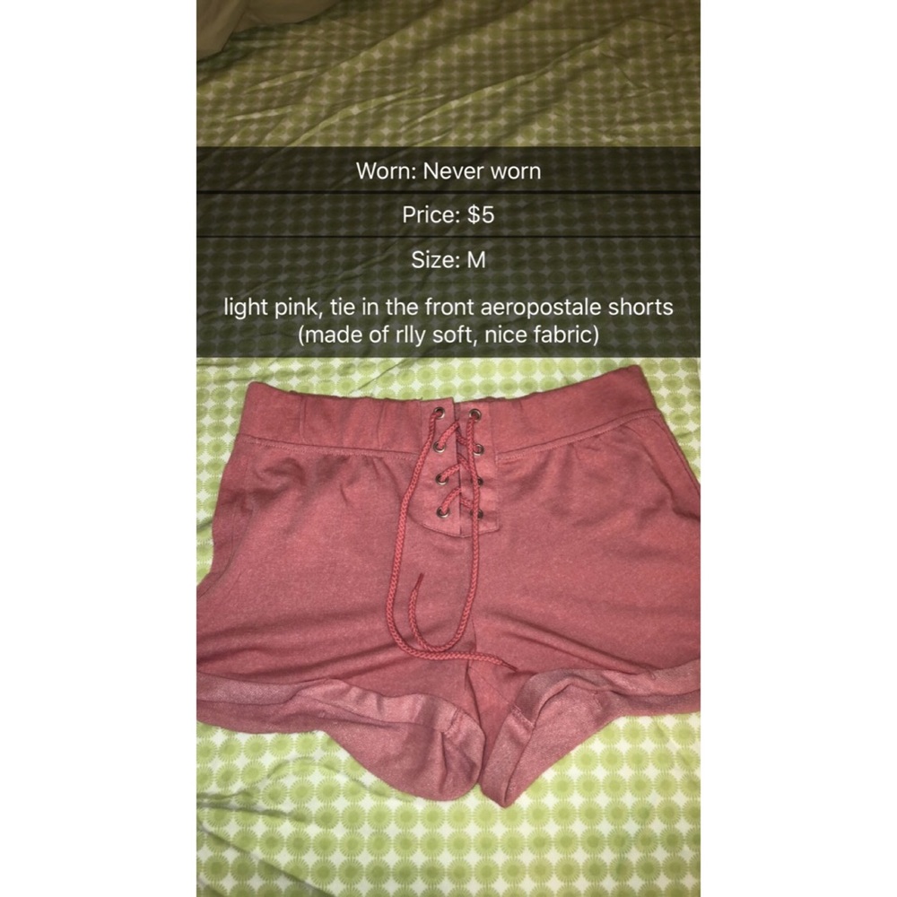 Light pink tie in the front shorts